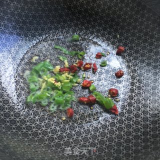 爆炒西芹的做法步骤：3