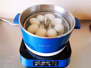 五香茶叶蛋的做法步骤：2