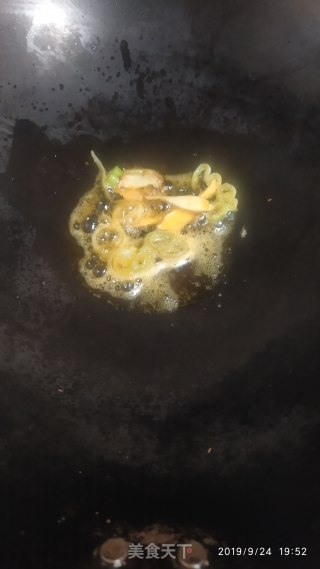 大虾炒黄瓜的做法步骤：4