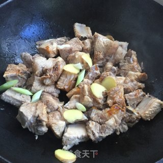 家常排骨的做法步骤：4