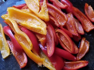 XO酱佛手瓜炒玉米笋的做法步骤：2