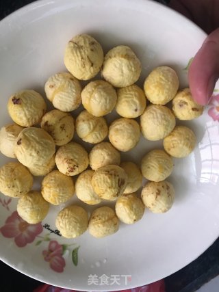 板栗焖鸡的做法步骤：1