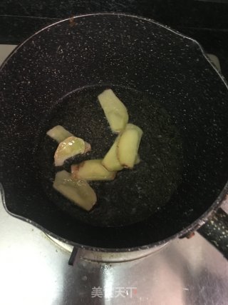 板栗焖鸡的做法步骤：4