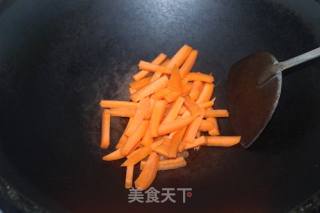 #家常下饭菜#胡萝卜炒芦笋的做法步骤：2