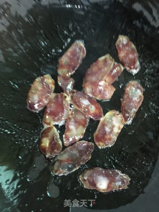 荷兰豆炒腊肠的做法步骤：4