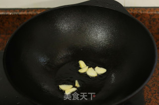 虾饼炒芦笋的做法步骤：8