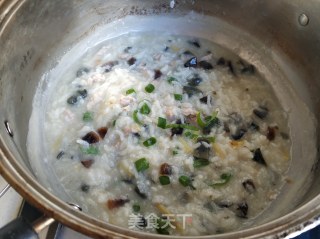 皮蛋瘦肉粥的做法步骤：13
