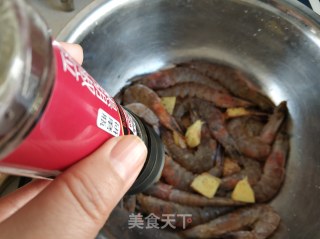 黑胡椒烤虾的做法步骤：1