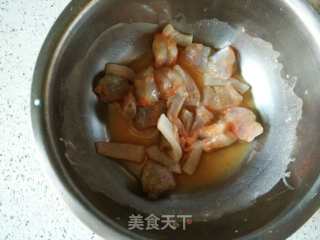 海鲜焗饭的做法步骤：1