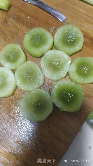 酿莴笋的做法步骤：2