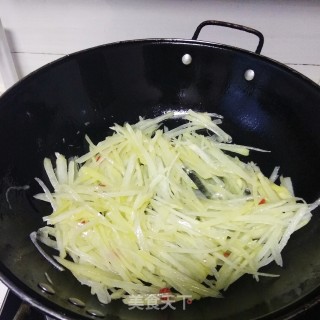 炒土豆丝的做法步骤：4