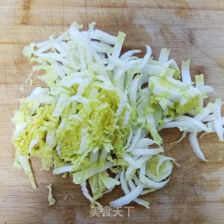 辣炒娃娃菜的做法步骤：1