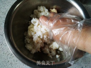 米饭丸子的做法步骤：3