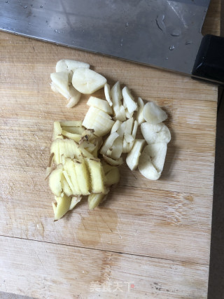 五花肉豆角汤的做法步骤：2