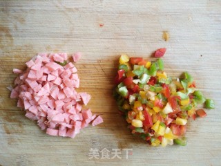 米饭玉子烧的做法步骤：1