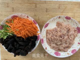 鱼香鸡丝的做法步骤：2