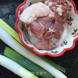 梅菜鲜肉包的做法步骤：4
