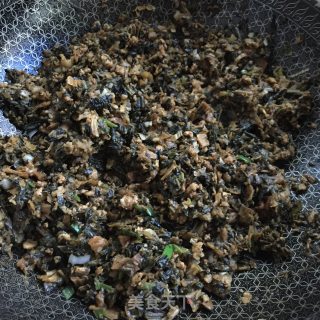 梅菜鲜肉包的做法步骤：8