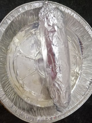 牛油烤玉米的做法步骤：2
