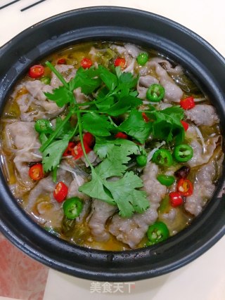 酸菜肥牛煲的做法步骤：16