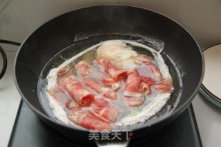 肥牛鸡蛋面的做法步骤：7