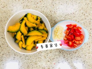 简单美味de清炒贝贝南瓜的做法步骤：3