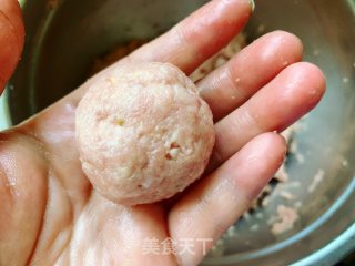 莲藕丸子的做法步骤：8