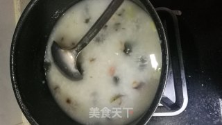 皮蛋瘦肉粥的做法步骤：8