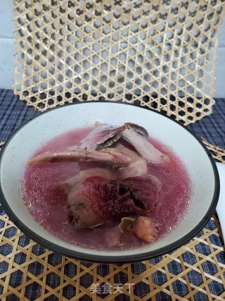 红菇鸽子汤的做法步骤：8