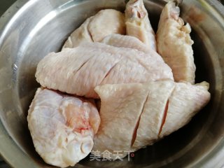 啤酒烧鸡翅的做法步骤：2