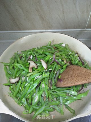 素炒豆角丝的做法步骤：7