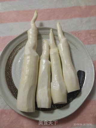 辣炒茭白丝的做法步骤：1