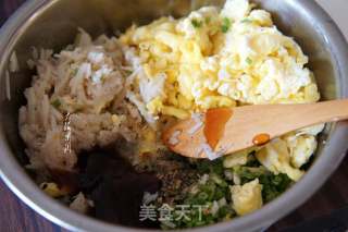 蛋抱饺的做法步骤：3