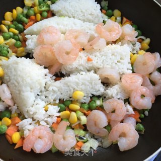 咖喱虾仁炒饭的做法步骤：6