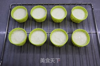 淡奶油戚风杯子蛋糕的做法步骤：12
