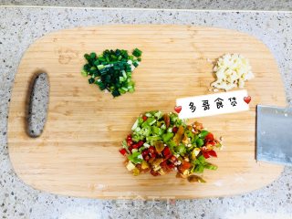 【土豆美食】红烧土豆块的做法步骤：3
