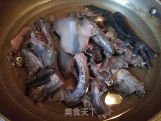 石斛人参乌鸡汤的做法步骤：1