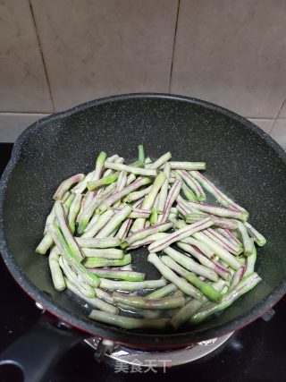 花豆角焖牛腱子肉的做法步骤：3