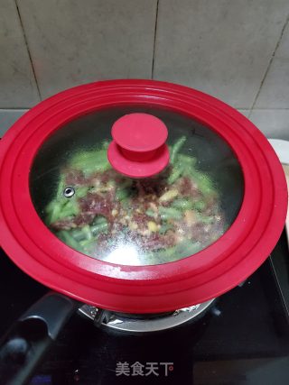 花豆角焖牛腱子肉的做法步骤：5