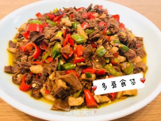 下饭菜～辣椒炒笋干的做法步骤：9