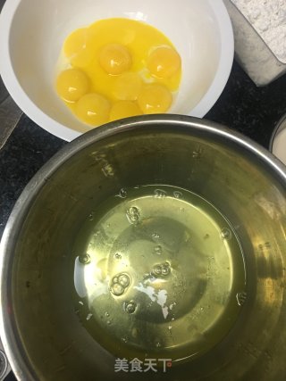 芝士夹心古早蛋糕的做法步骤：1