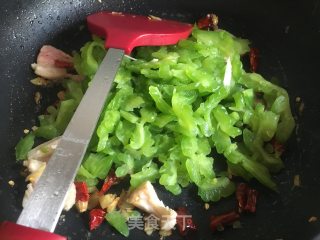 苦瓜炒肉的做法步骤：8