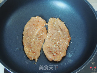 煎鸡胸栗子饭的做法步骤：12