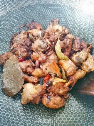 鸭腿烧莲藕的做法步骤：9