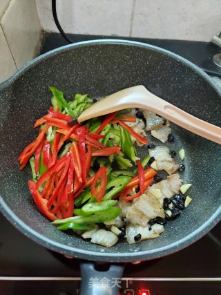 小炒肉的做法步骤：3