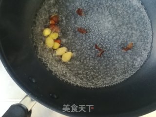 白果蜂蜜梨盅的做法步骤：1