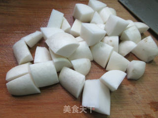 粉丝虾味球煮萝卜的做法步骤：3