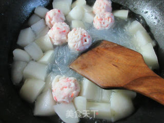 粉丝虾味球煮萝卜的做法步骤：10
