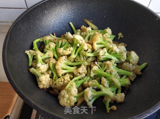 干煸菜花的做法步骤：5