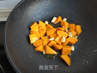 红烧南瓜的做法步骤：4